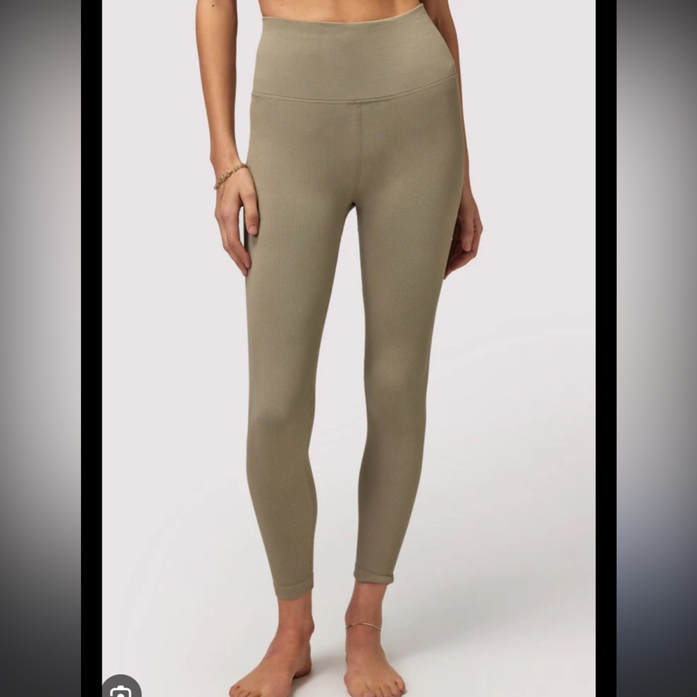 Spiritual Gangster love sculpt‎ 7/8 legging dark matcha $78 NWT - Picture 6 of 6